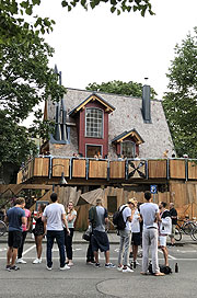 "gans woanders" im Hexenhäusl (©Foto: Martin Schmitz)